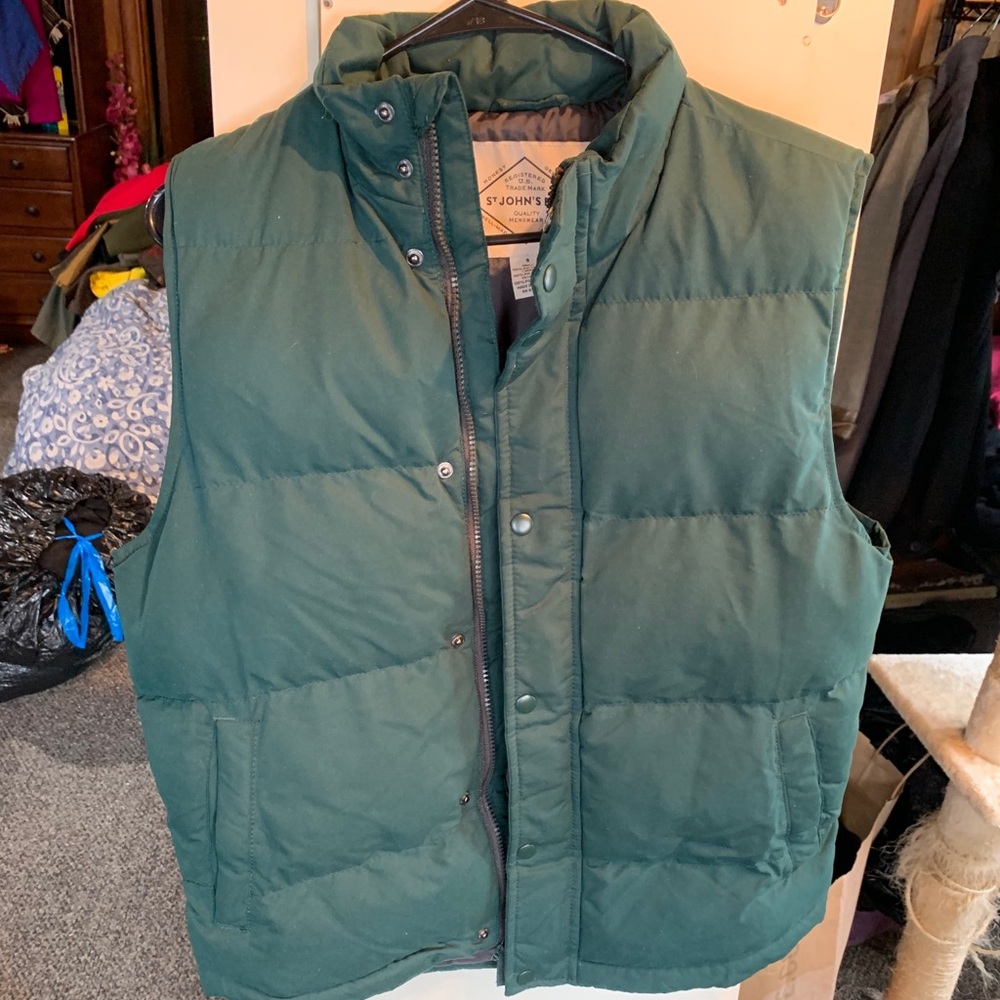 St. Johns Bay green puffy vest (S)